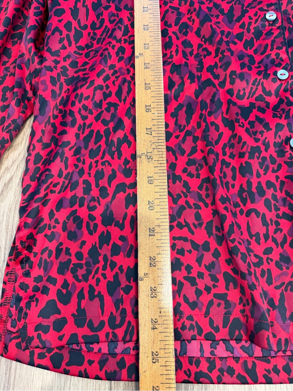 Victoria’s Secret Red Black Silky Feel Cheetah / Animal Print Pajama Set size M - Picture 5 of 12